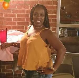 Meet your Posher, Lashunda